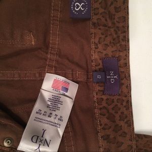 NYDJ Jeans - NYDJ Premium Denim Marilyn Straight Leopard Print NYDJ Jeans - NYDJ Premium Denim Marilyn Straight Leopard Print